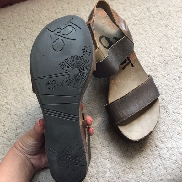 Shoes- OTBT’s - Picture 3 of 3